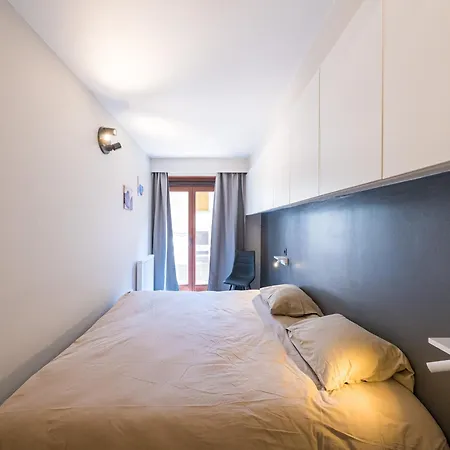 Daire Flat By The Seafront With Terrace Views, Cleaning Included *